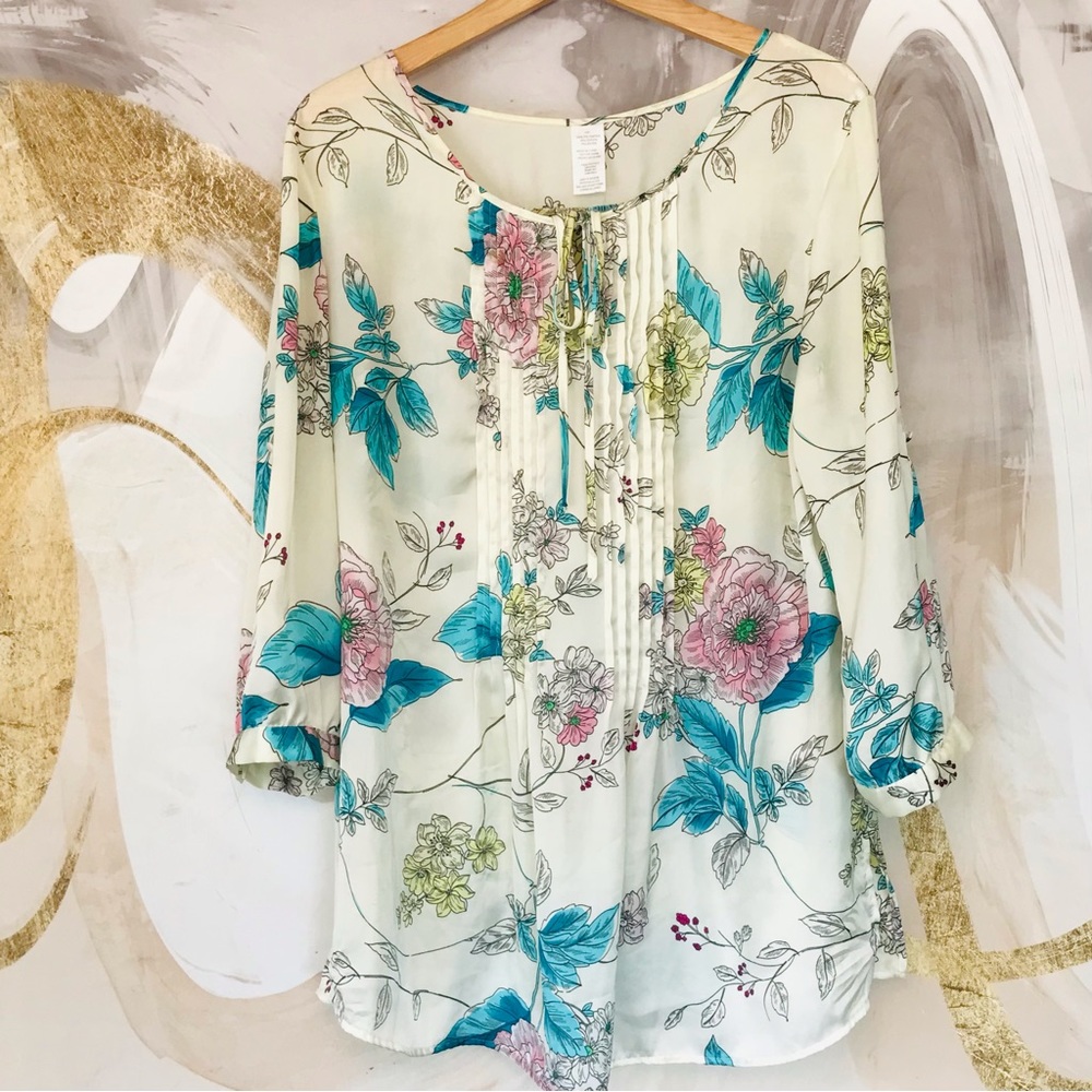 BOHO BLOUSE | Blue & Pink Floral Boho Blouse w/ Tie Neckline & 3/4 Length Sleeve